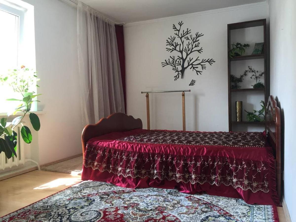 אלמטי Guest House On Maksimova 9 מראה חיצוני תמונה