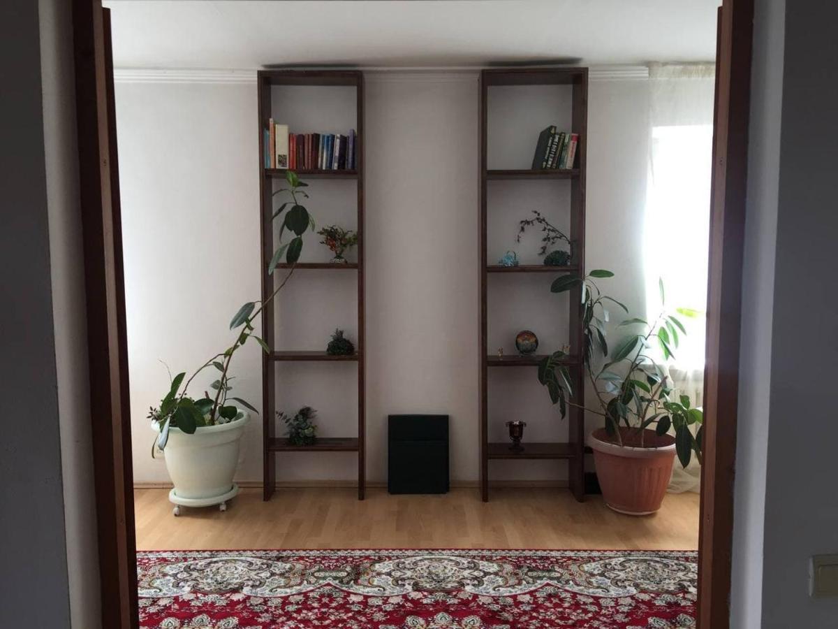 אלמטי Guest House On Maksimova 9 מראה חיצוני תמונה