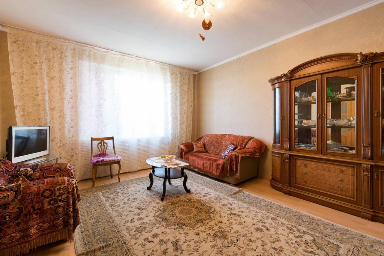 אלמטי Guest House On Maksimova 9 מראה חיצוני תמונה