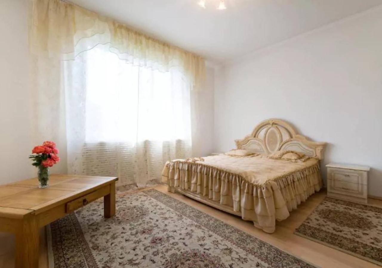 אלמטי Guest House On Maksimova 9 מראה חיצוני תמונה